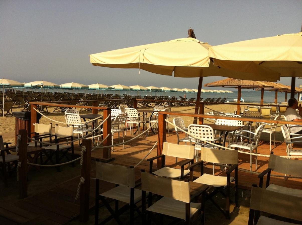 الشقق الفندقية تيرّينْيافي  Oasi Del Mare المظهر الخارجي الصورة